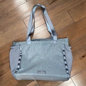 Vera Bradley lighten up tote